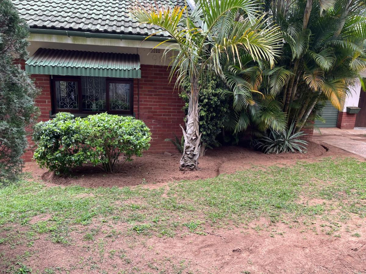 Villa 10 St Johns - House à Port Shepstone Extérieur photo
